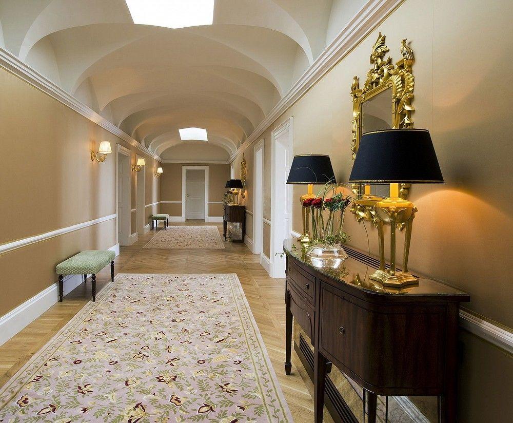 Castlemartyr Resort Hotel Interiér fotografie A hallway